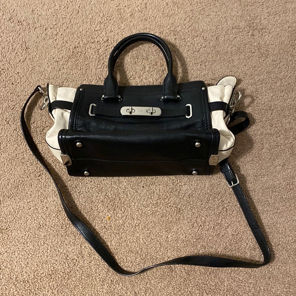 Coach shoulder bag
